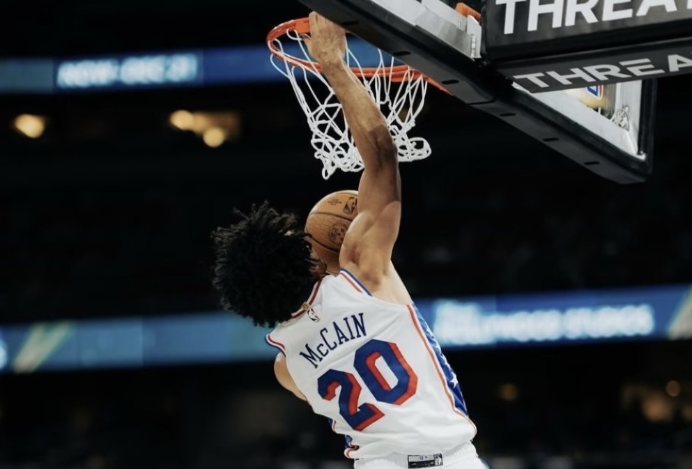 开云-浓眉哥连续二十场比赛得分超过出色发挥，切尔西不断突破！比赛高潮迭起-开云