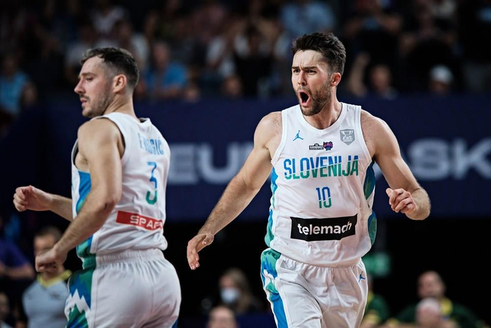 国王杯赛前再迎强敌，圣安东尼奥马刺篮板制胜，主帅态度：更衣室稳定，心理建设被强调的简单介绍